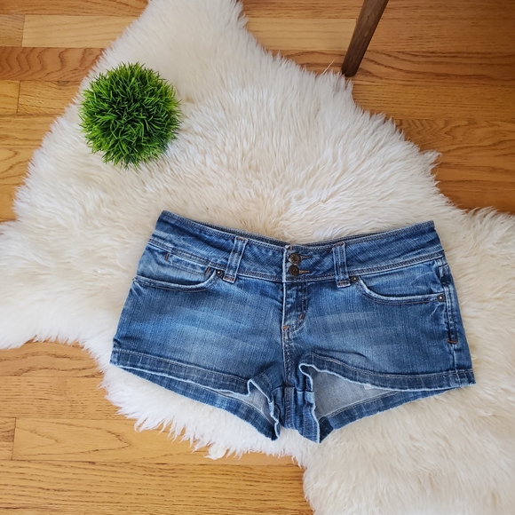 Guess Pants - Guess Jean shorts